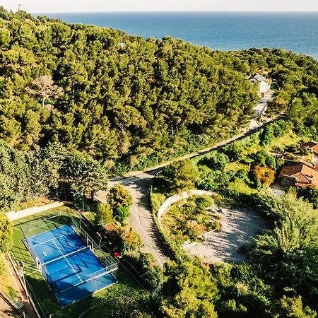 Sporting Pinamare 4*