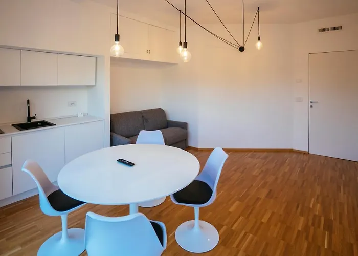 Sporting Pinamare 公寓式酒店 4*