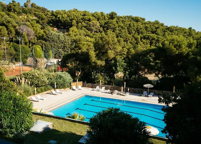 Sporting Pinamare 公寓式酒店